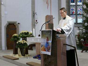 Diözesale Aussendung der Sternsinger des Bistums Fulda in St. Crescentius (Foto: Karl-Franz Thiede)